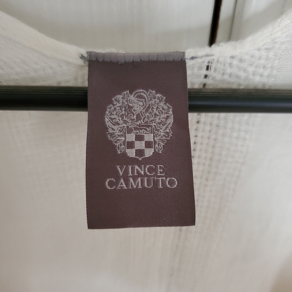 Vince Camuto Cover Up - Picture 2 of 3